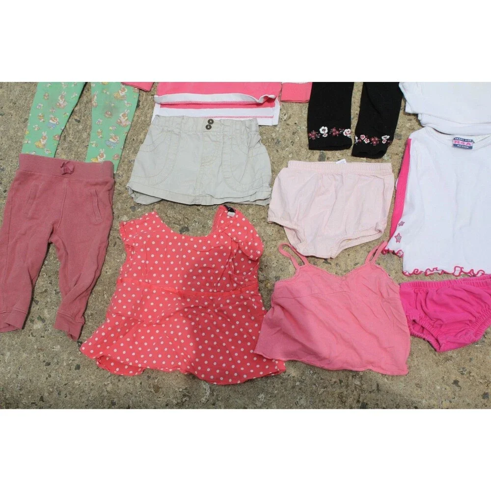 Lot of 31 pcs Baby Girl Clothes 12M, 12-18M Outfits Sleepers CUTE FALL Wardrobe